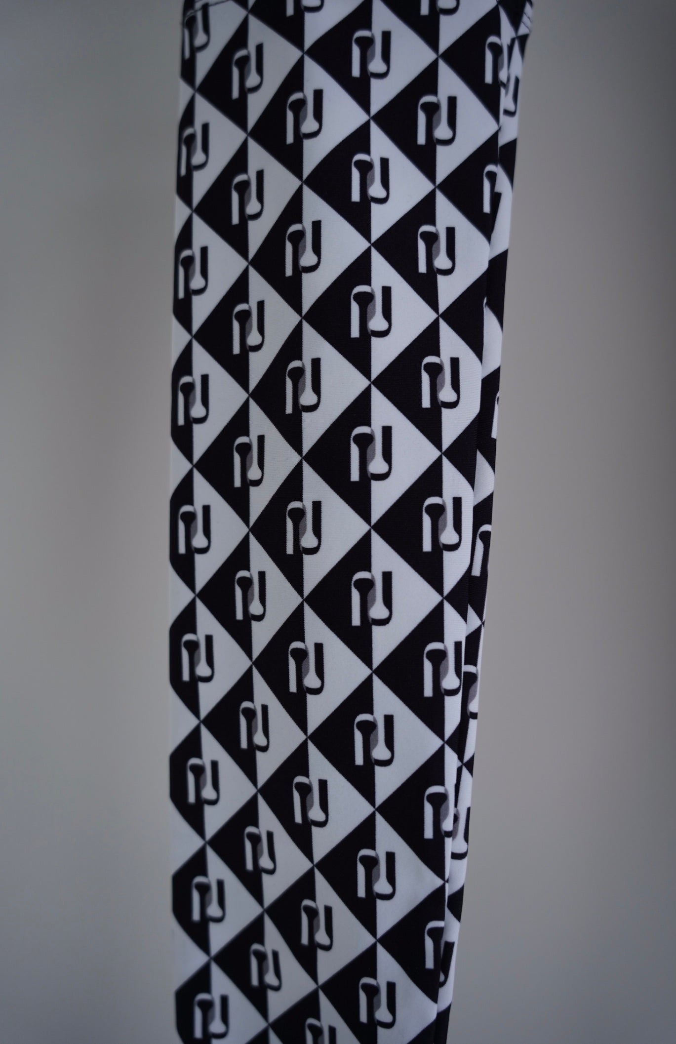 ANNAKIKI  / Distorted Checkerboard Pattern Gloves